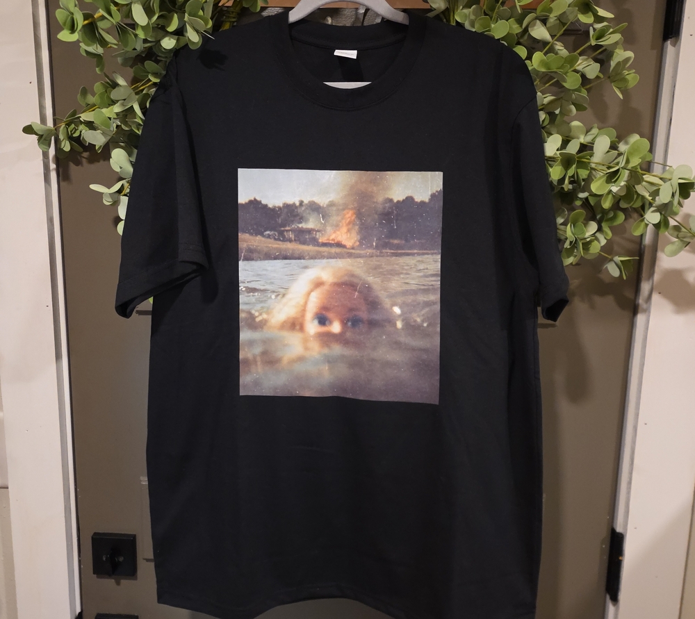 Black Graphic Print Men’s T‑Shirt. Plain Back.